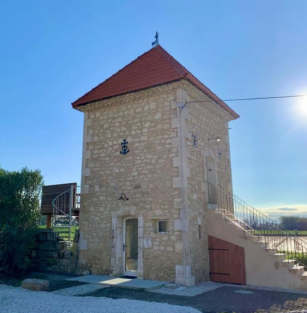 Peaceful Provence - Modern Countryside Tower Villa Fourques  Holiday home Fourques (Gard)